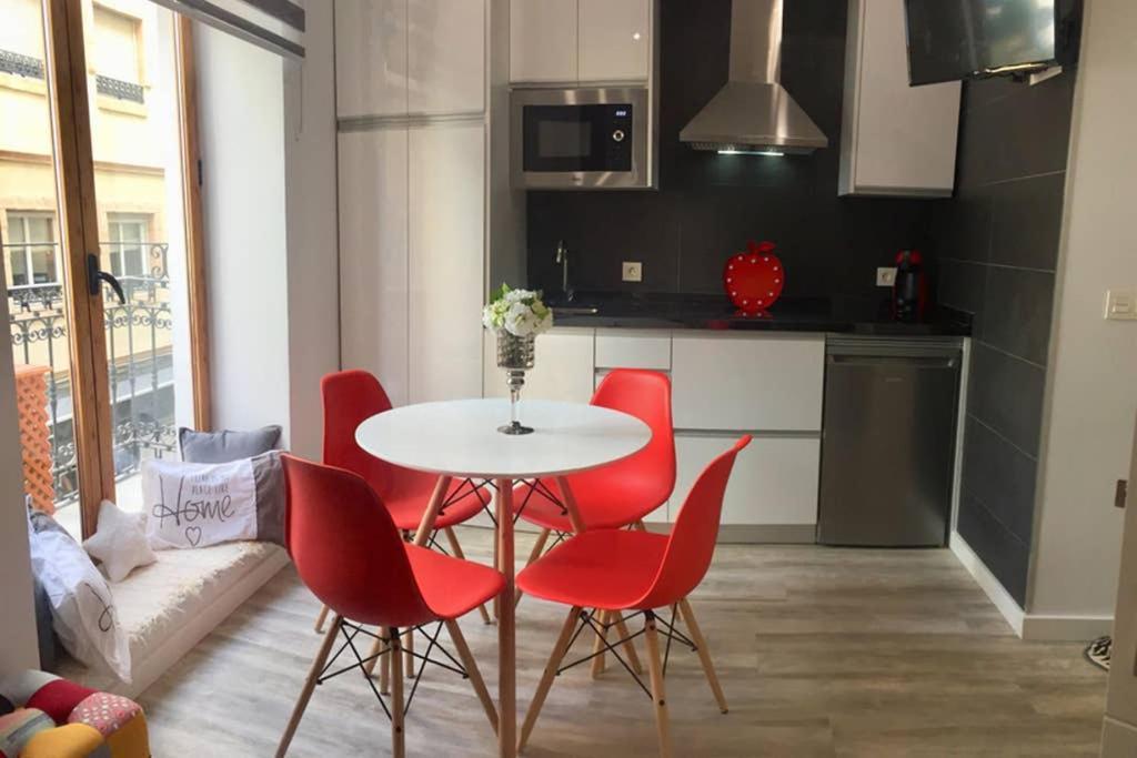 Apartamento De Diseno Centrico A 5 Min De Playa Аликанте Экстерьер фото
